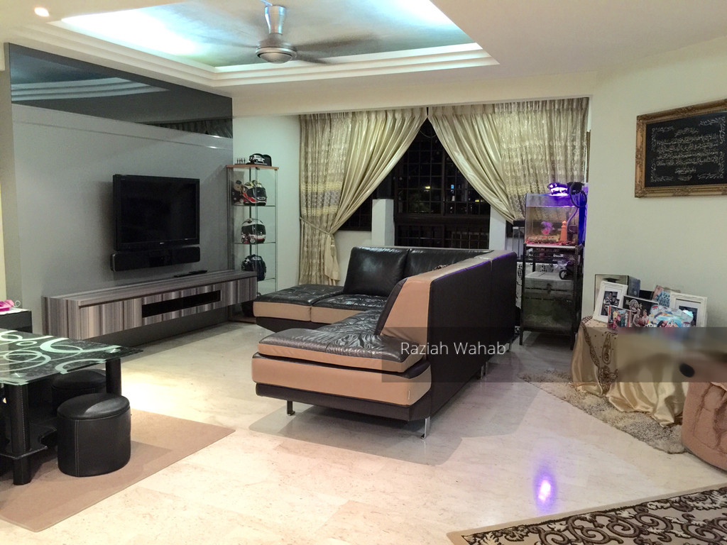 Compassvale Walk thumbnail photo